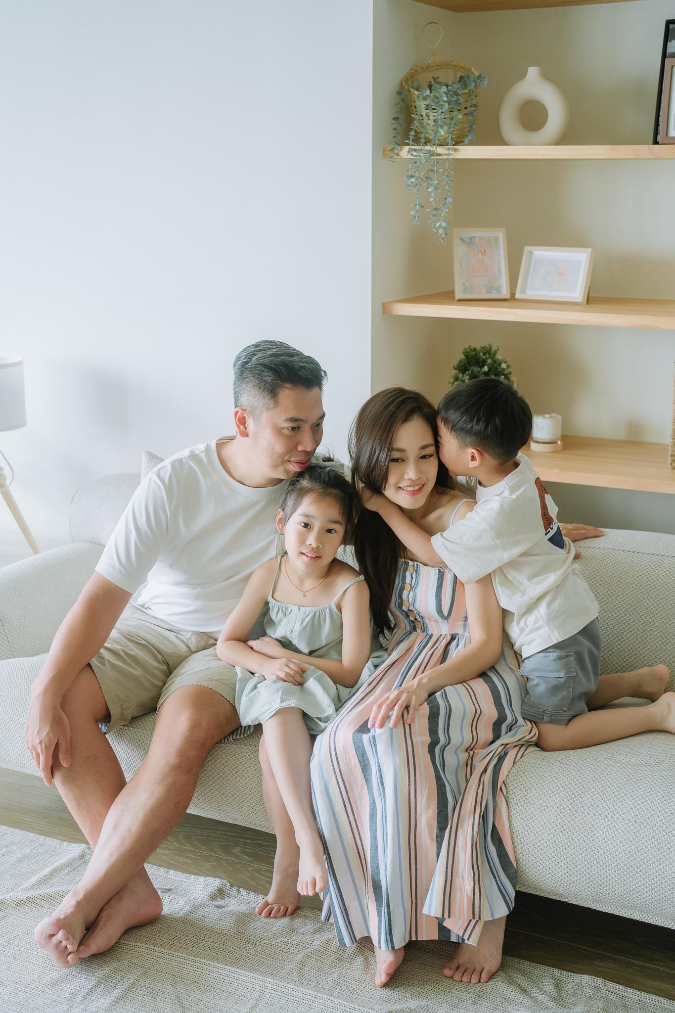 家庭寫真｜自宅｜We are family｜邊玩邊拍